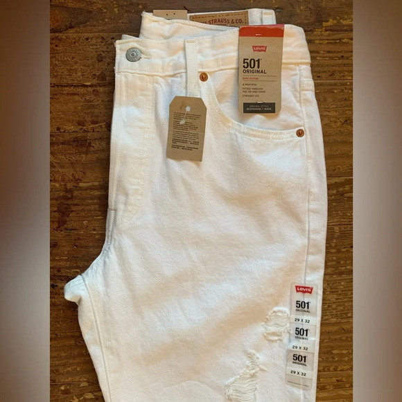 NWT Levi’s 501 Original Fit Straight Leg Jeans Distressed White Denim - Picture 7 of 14
